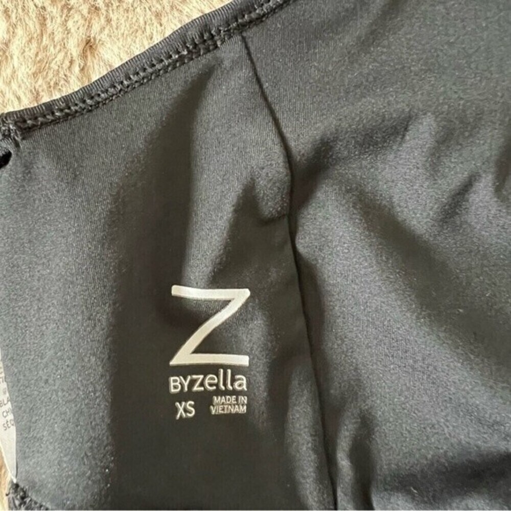 Zella Black And White Striped Sports Bra SZ XS - Picture 6 of 7